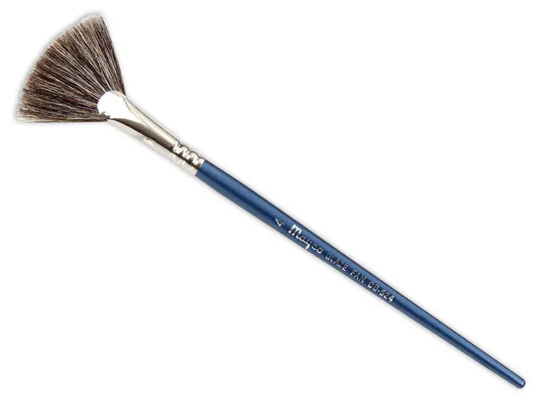 #4 Glaze Fan Brush – Soft Synthetic Bristles