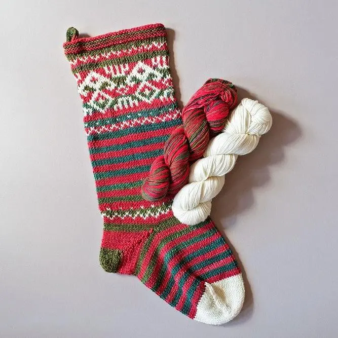 Baba Noel Festive Stocking Knitting Pattern – Uneek & Harvest Worsted
