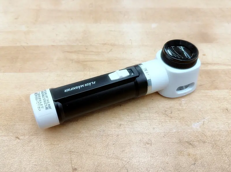 Flash Magnifier Loupe – 10x High-Clarity Lens