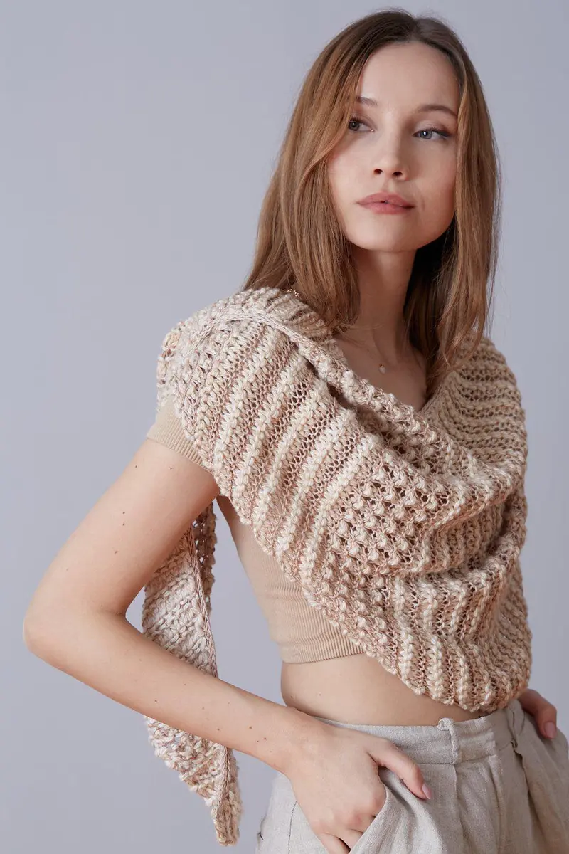 Kumru Shawl Knitting Pattern – Lightweight Lace Design